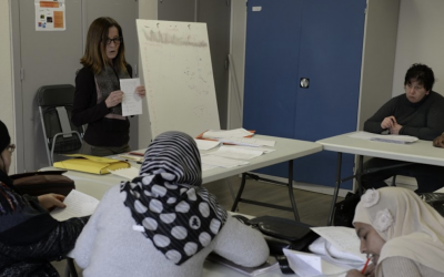 Aider les femmes migrantes à trouver leur place en France